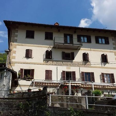 Hotel Delzanno Varallo Exteriér fotografie